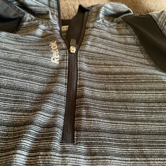 Gray Reebok Quarter-Zip - Picture 4 of 6
